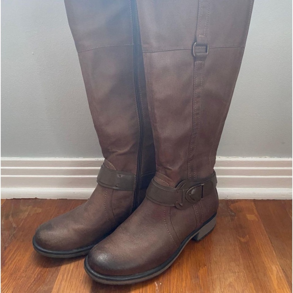 Bare Traps Boots